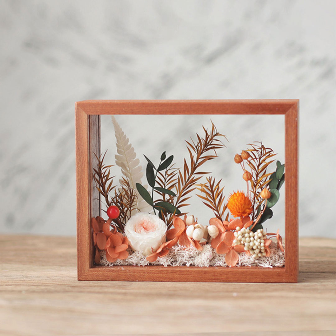 Décor dry plants and flowers in acrylic frame H-1058